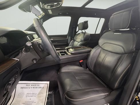 Used 2023 Jeep Grand Wagoneer Series II AWD/4WD image 9
