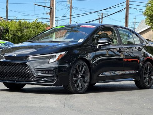 Certified 2024 Toyota Corolla SE w/ SE Premium Package FWD image 8