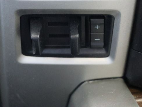 Used 2019 Ford F150 Lariat image 32