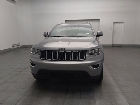 Used 2019 Jeep Grand Cherokee Laredo w/ 18" Wheel & 8.4" Radio Group RWD image 15