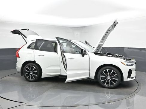 Used 2023 Volvo XC60 B5 Plus w/ Climate Package AWD/4WD image 52