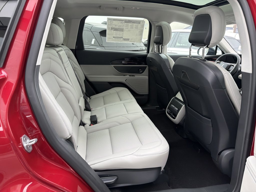 New 2026 Lincoln Nautilus Premier w/ Equipment Group 102A AWD/4WD image 8