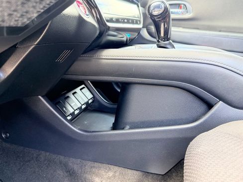 Used 2016 Honda HR-V EX image 20
