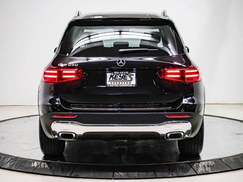 Certified 2025 Mercedes-Benz GLB 250 GLB 250 image 3