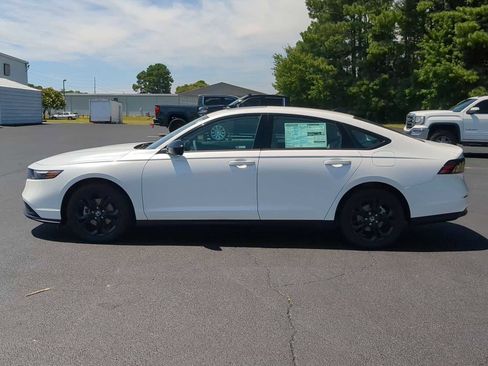 New 2025 Honda Accord SE image 5