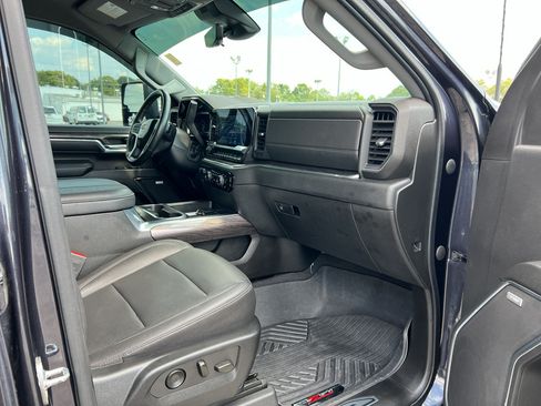 Used 2024 Chevrolet Silverado 2500 LTZ w/ LTZ Convenience Package AWD/4WD image 13