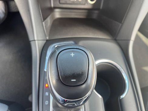 Used 2019 Chevrolet Equinox LT image 29