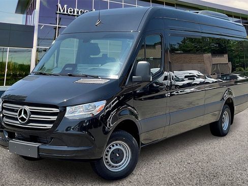 New 2025 Mercedes-Benz Sprinter 3500 image 2