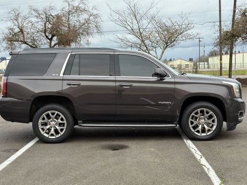 Used 2015 GMC Yukon SLE w/ Convenience Package image 3