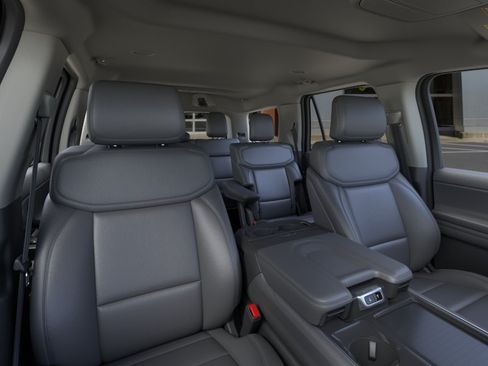 New 2026 Ford Expedition Active RWD image 10