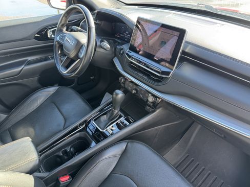 Used 2022 Jeep Compass Limited w/ (RED) Package image 20