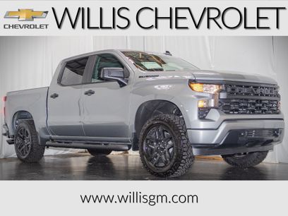 New 2026 Chevrolet Silverado 1500 Custom w/ Turbomax Blackout Package