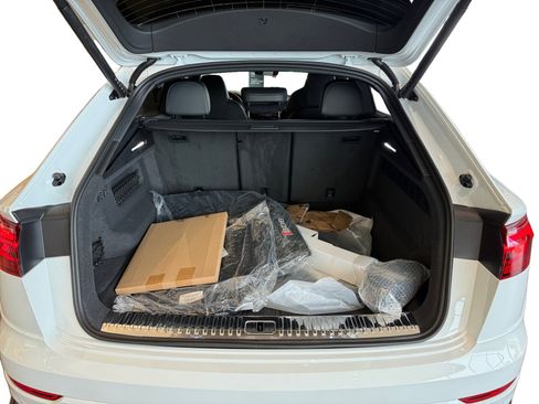 New 2026 Audi SQ8 Prestige AWD/4WD image 17