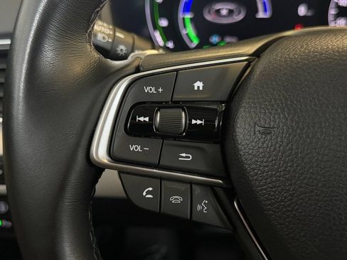 Used 2022 Honda Accord Touring image 32