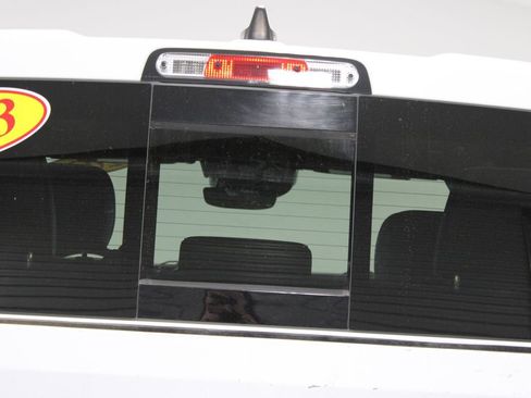 Used 2023 RAM 1500 Limited w/ Body Color Bumper Group image 17