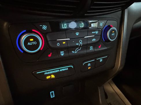 Used 2018 Ford Escape SE AWD/4WD image 15