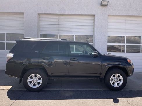 Used 2024 Toyota 4Runner SR5 Premium w/ Moonroof Package AWD/4WD image 1