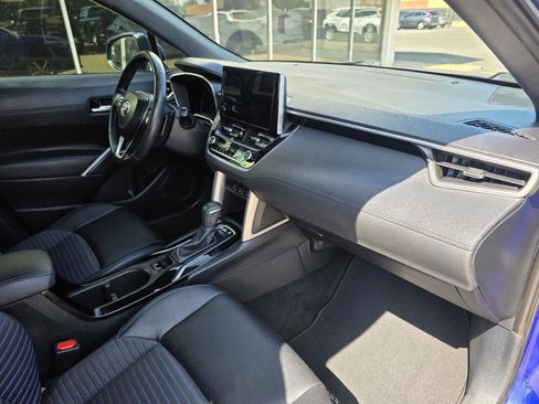 Used 2023 Toyota Corolla Cross AWD Hybrid w/ Convenience Package image 19