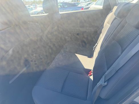 Used 2010 Hyundai Elantra GLS image 14