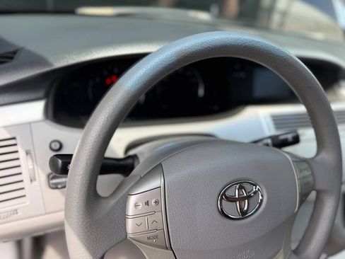 Used 2006 Toyota Avalon XL FWD image 19