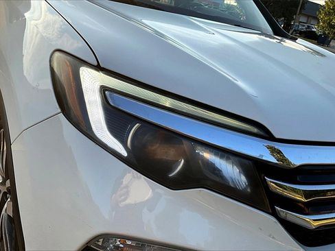 Used 2016 Honda Pilot Touring image 30