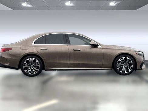 Used 2026 Mercedes-Benz E 350 Sedan image 8