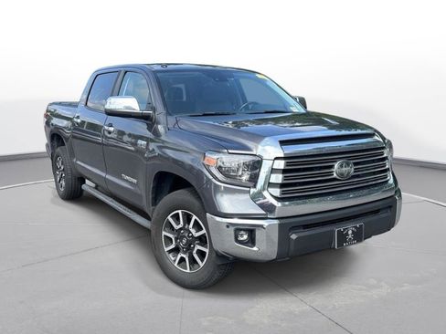Used 2018 Toyota Tundra Limited w/ Limited Premium Package RWD image 4
