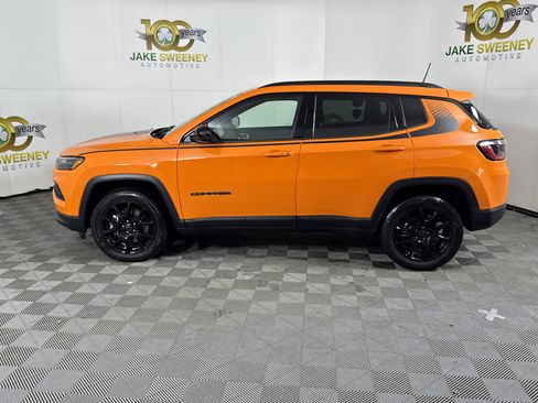 New 2026 Jeep Compass Latitude image 5