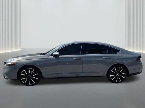 Used 2024 Honda Accord Touring image 8