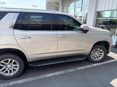 Used 2024 Chevrolet Tahoe LT w/ Luxury Package AWD/4WD image 10