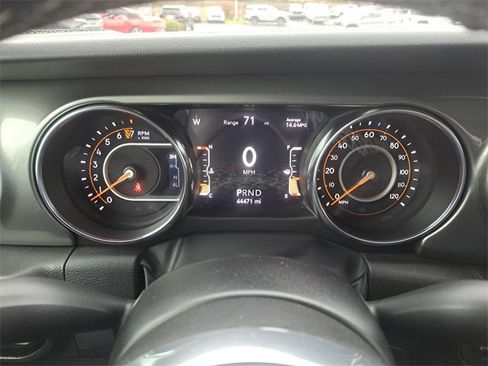 Used 2023 Jeep Gladiator Overland image 16