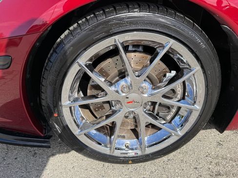 Used 2007 Chevrolet Corvette Coupe w/ Preferred Equipment Group RWD image 13
