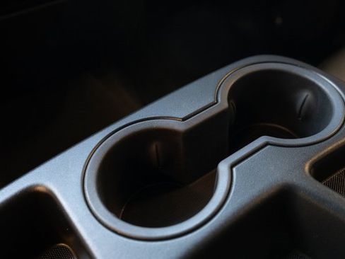 Used 2024 GMC Sierra 1500 SLT image 29