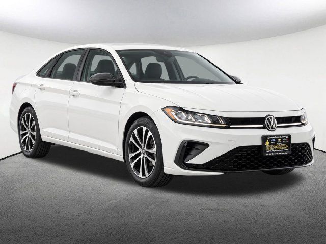 Used 2026 Volkswagen Jetta Sport FWD image 2