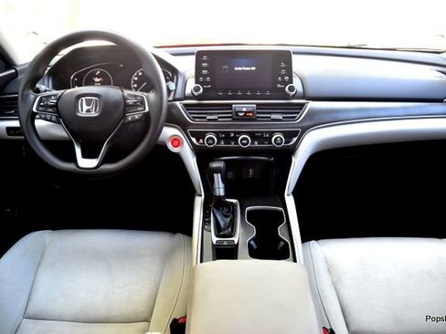 Used 2018 Honda Accord LX image 12
