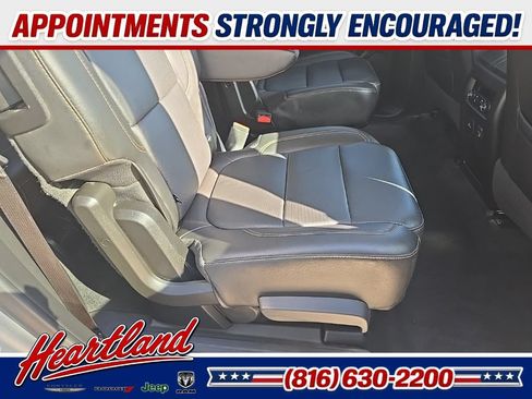 Used 2021 Chevrolet Traverse Premier AWD/4WD image 80