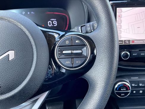 Used 2024 Kia Soul S FWD image 23
