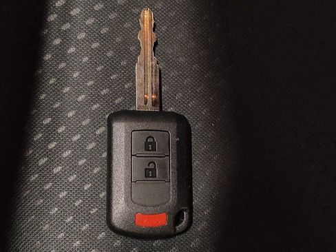 Used 2019 Mitsubishi Mirage G4 ES image 32