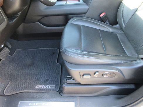Certified 2021 GMC Yukon Denali w/ Denali Premium Package image 25
