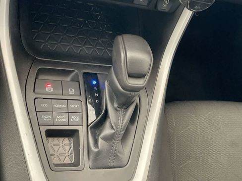 Certified 2022 Toyota RAV4 XLE w/ Convenience Package AWD/4WD image 20
