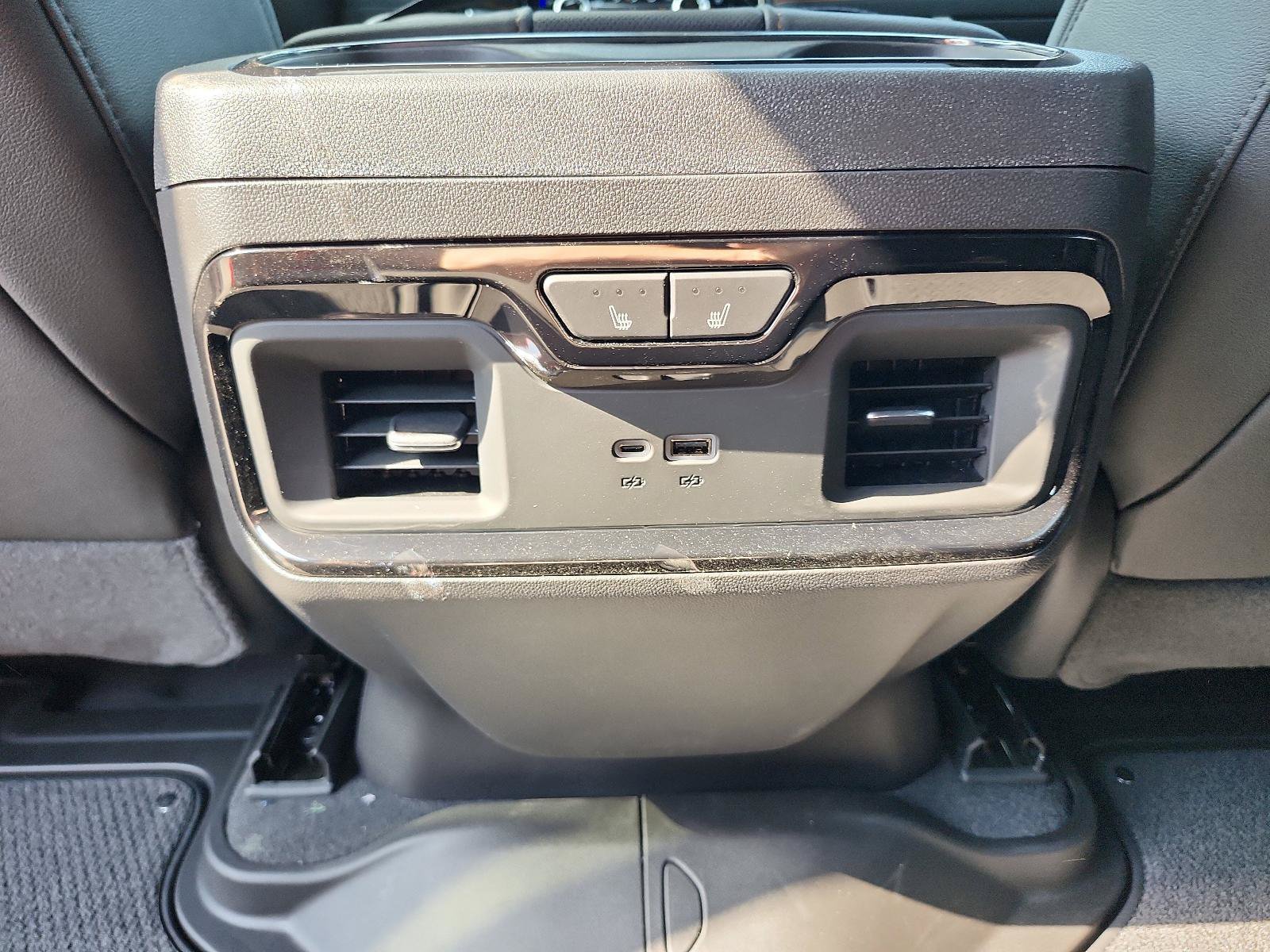 New 2026 GMC Sierra 1500 AT4 w/ AT4 Premium Package AWD/4WD image 17