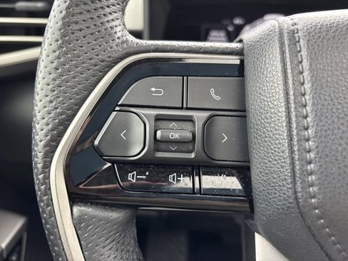 Used 2023 Toyota Sequoia Limited image 31