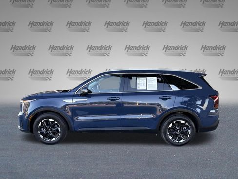 Used 2024 Kia Sorento S FWD image 6