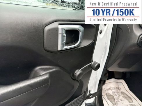 Used 2023 Jeep Wrangler Sport image 12