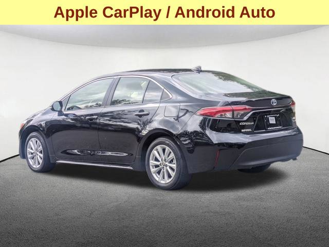 Used 2025 Toyota Corolla XLE FWD image 7