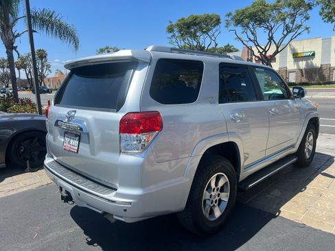 Used 2011 Toyota 4Runner SR5 w/ Convenience Pkg AWD/4WD image 7
