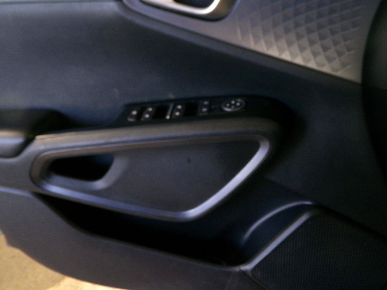 Used 2020 Kia Soul GT-Line w/ GT 2.0L Power Sunroof Package FWD image 23