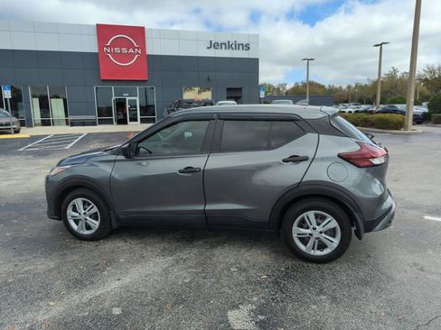 Certified 2022 Nissan Kicks S image 10