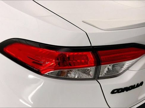 Used 2022 Toyota Corolla SE FWD image 27
