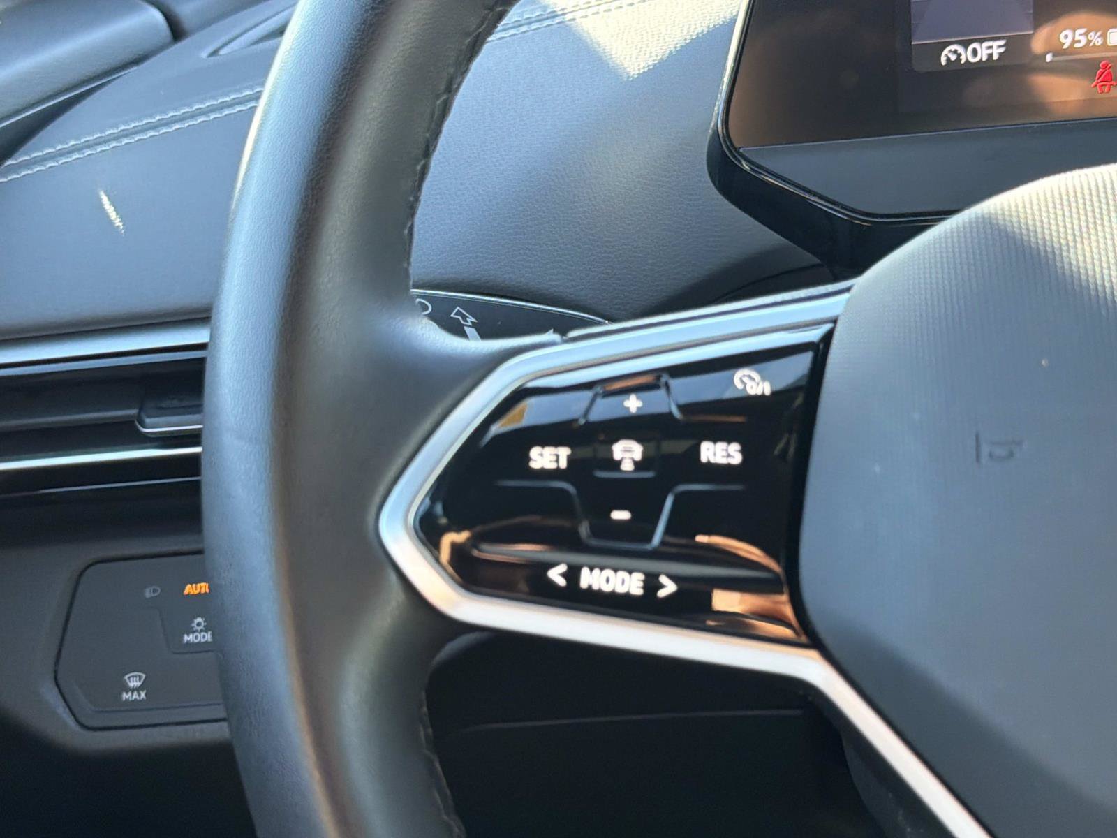 Certified 2023 Volkswagen ID.4 Pro RWD image 19